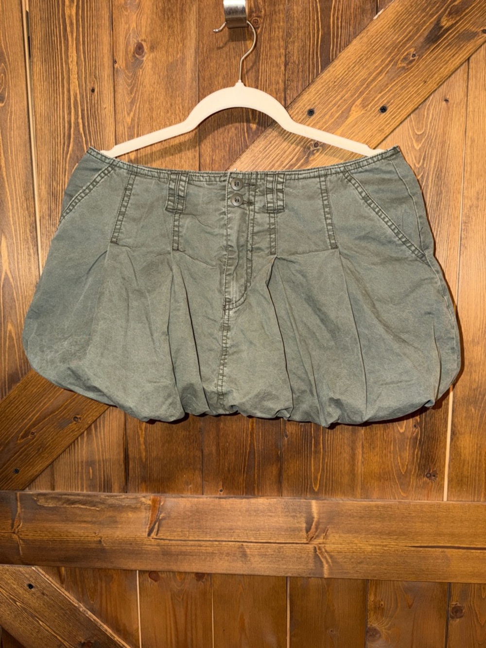 Witty Fox bubble hem utility Mini Skirt  Olive Green Size 7